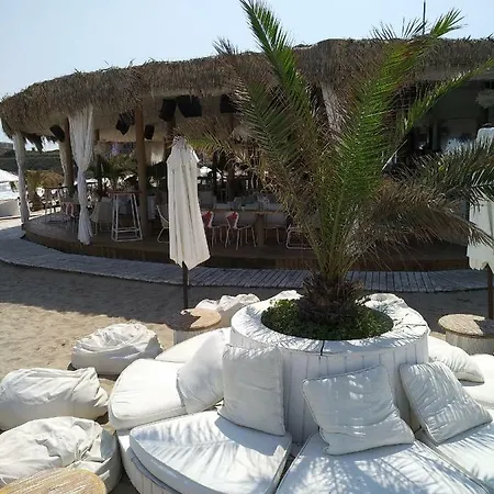 Oasis Beach Club Studio * Лозенец